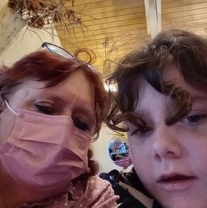 Meet your Posher, Regina